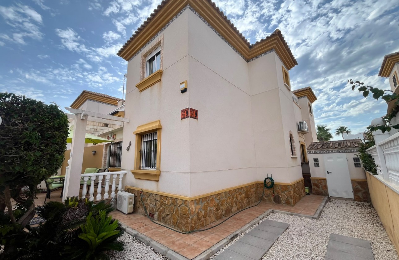 Resale - Quad House - Villamartin - PAU 8