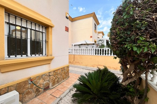 Resale - Quad House - Villamartin - PAU 8