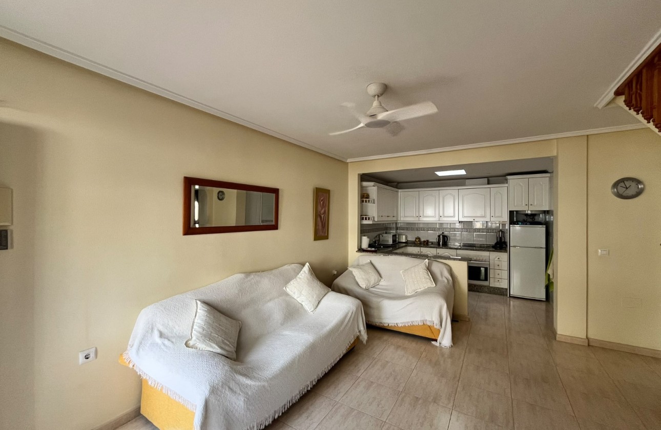 Resale - Quad House - Villamartin - PAU 8