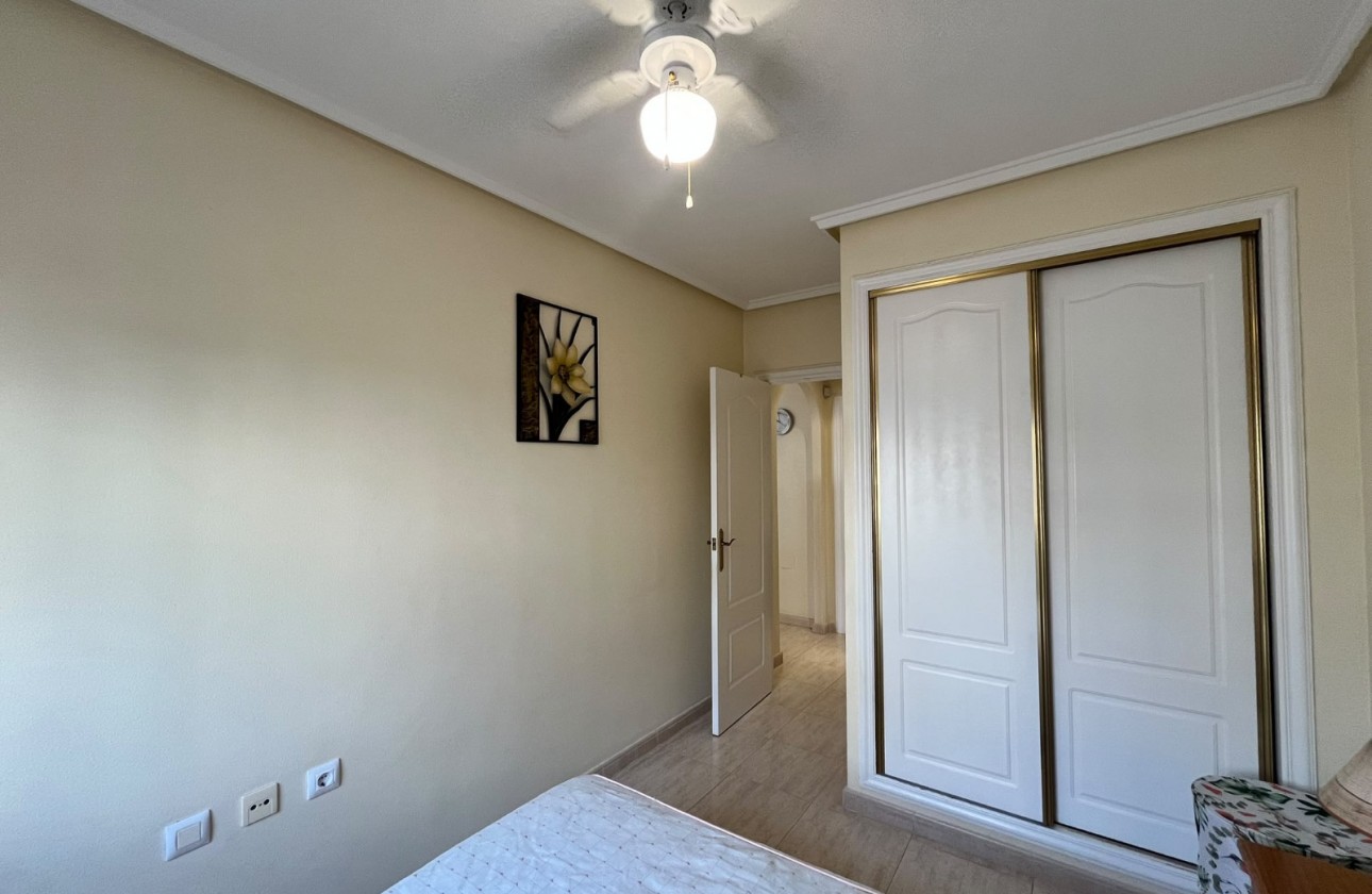 Resale - Quad House - Villamartin - PAU 8