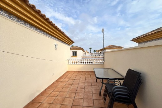 Resale - Quad House - Villamartin - PAU 8