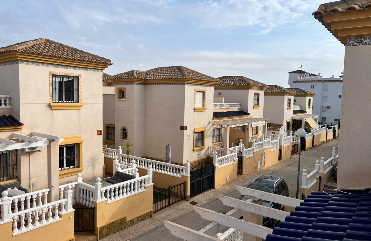 Resale - Quad House - Villamartin - PAU 8