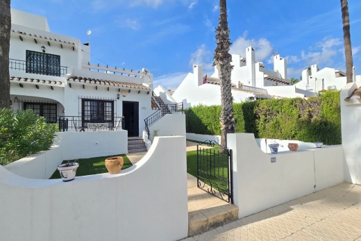 Reventa - Townhouse * - Villamartin * - Los Dolses *