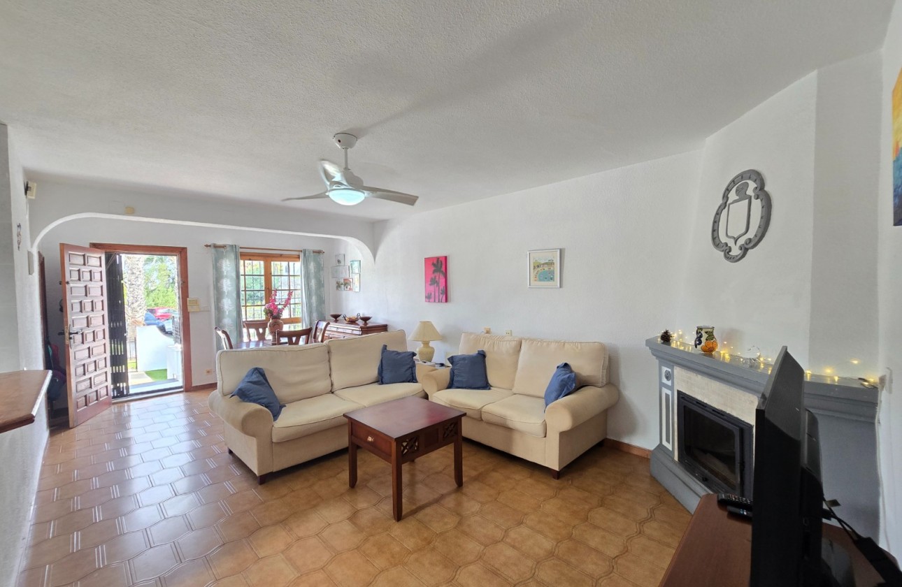 Reventa - Townhouse * - Villamartin * - Los Dolses *