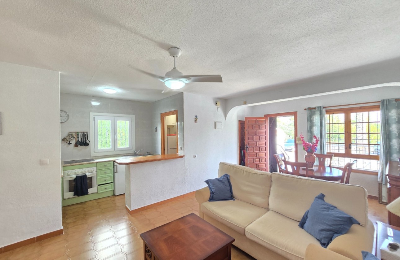 Reventa - Townhouse * - Villamartin * - Los Dolses *