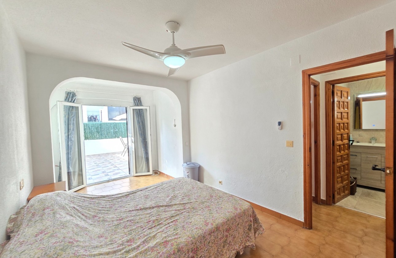 Reventa - Townhouse * - Villamartin * - Los Dolses *