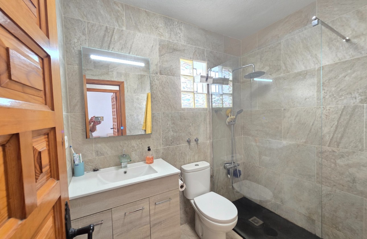 Reventa - Townhouse * - Villamartin * - Los Dolses *