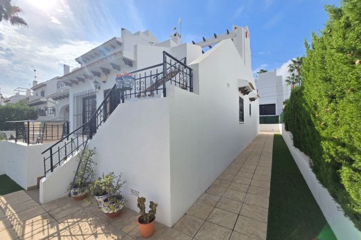 Reventa - Townhouse * - Villamartin * - Los Dolses *