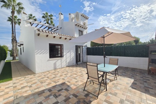Reventa - Townhouse * - Villamartin * - Los Dolses *