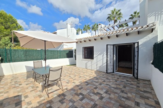 Reventa - Townhouse * - Villamartin * - Los Dolses *