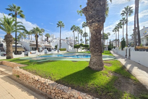 Reventa - Townhouse * - Villamartin * - Los Dolses *