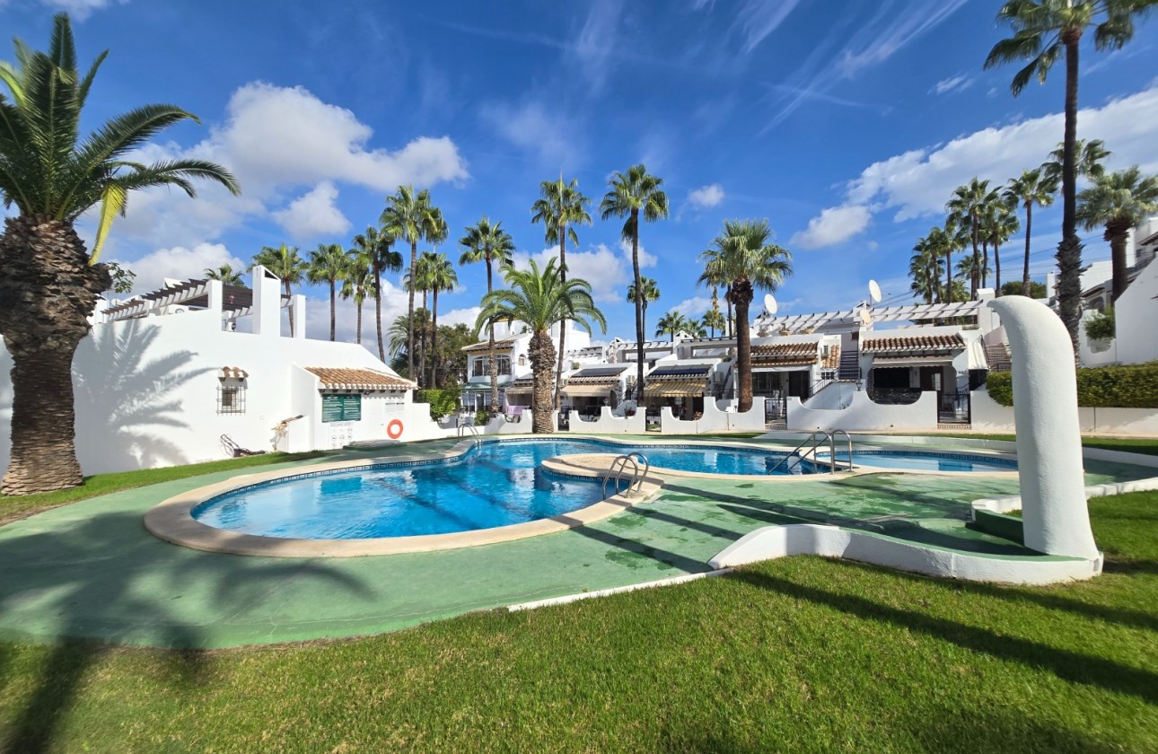 Reventa - Townhouse * - Villamartin * - Los Dolses *