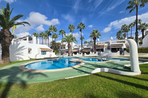 Reventa - Townhouse * - Villamartin * - Los Dolses *