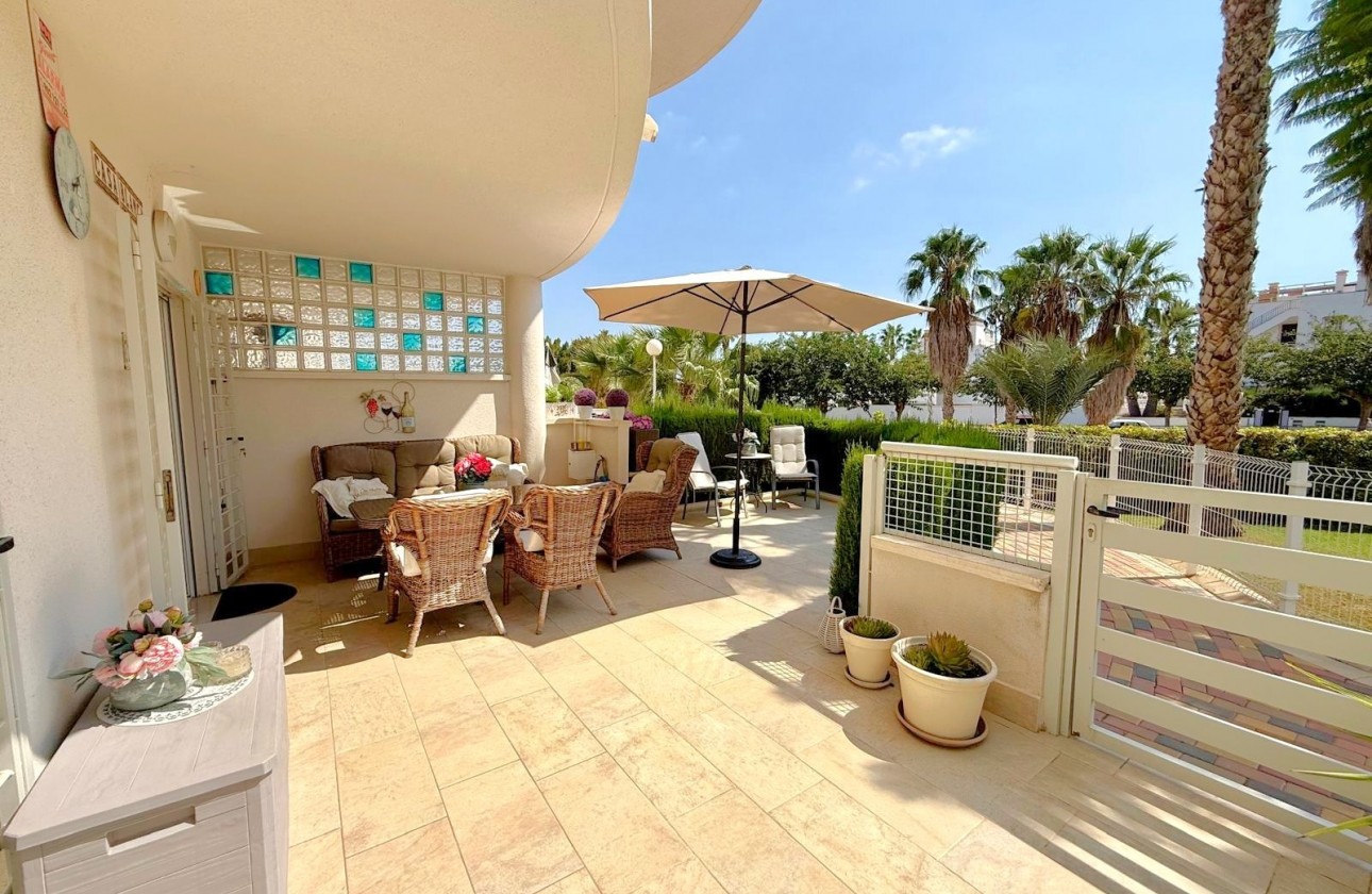Resale - Apartament - Orihuela Costa - Villamartin