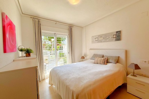 Resale - Apartament - Orihuela Costa - Villamartin