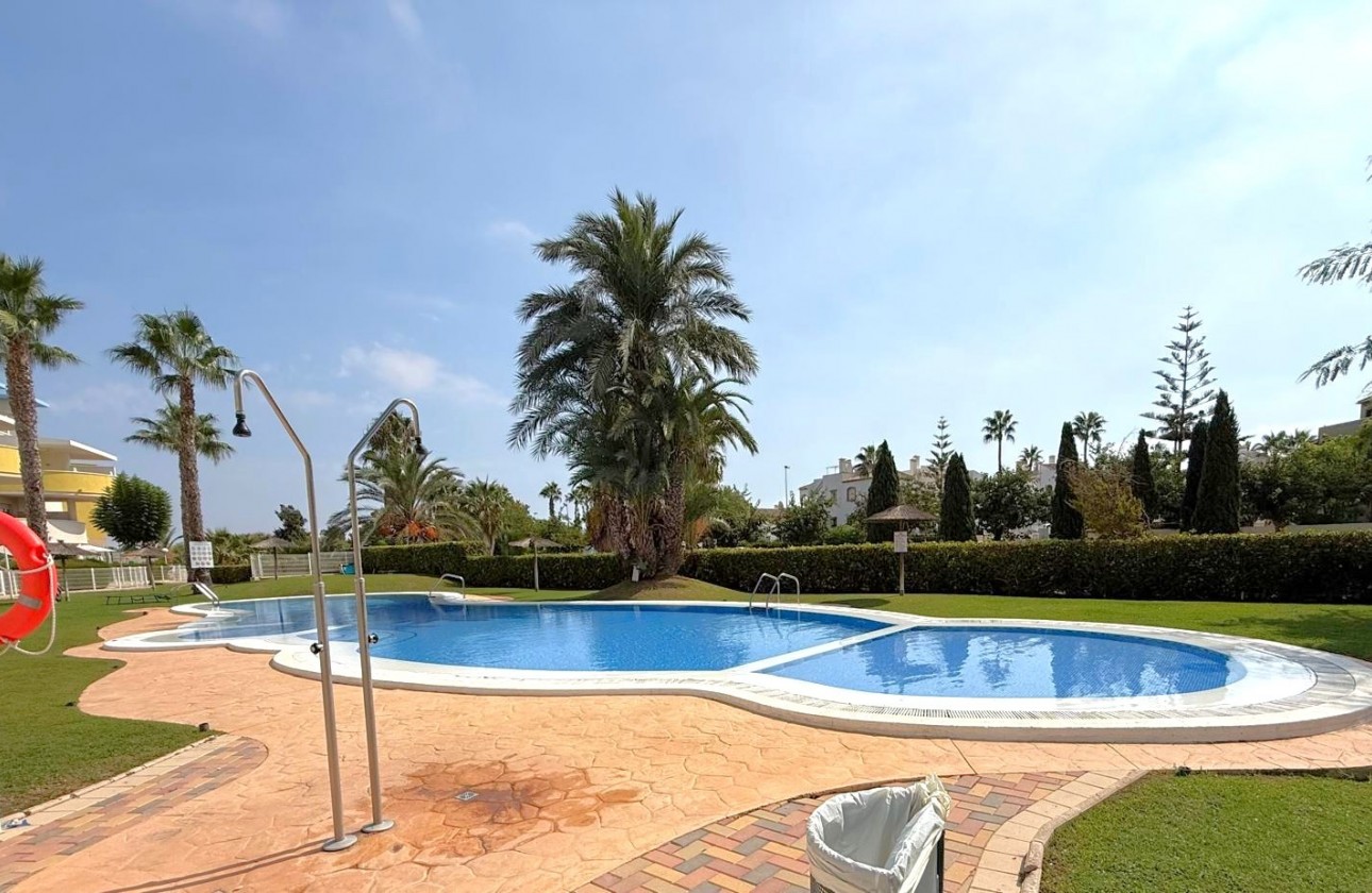 Resale - Apartament - Orihuela Costa - Villamartin