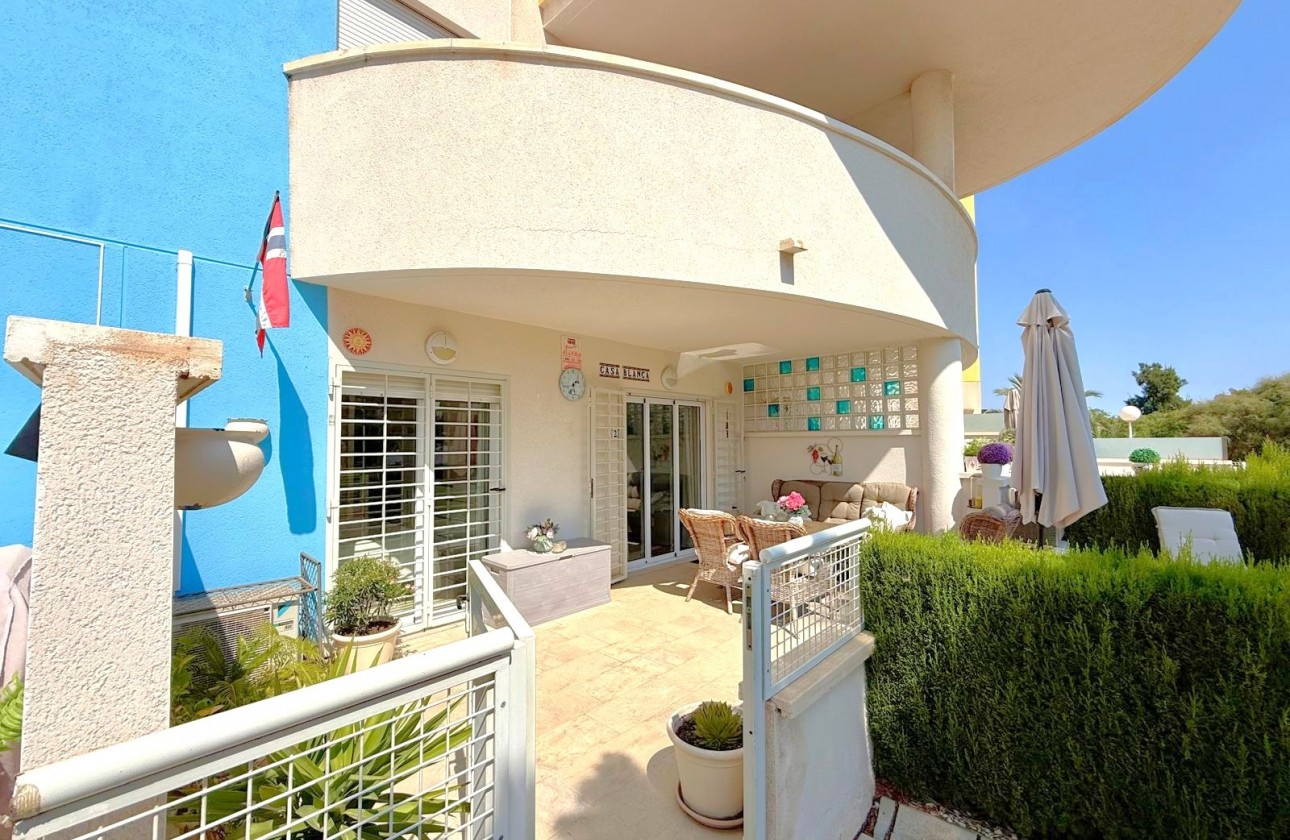Resale - Apartament - Orihuela Costa - Villamartin