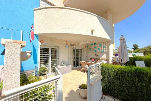 Resale - Apartament - Orihuela Costa - Villamartin