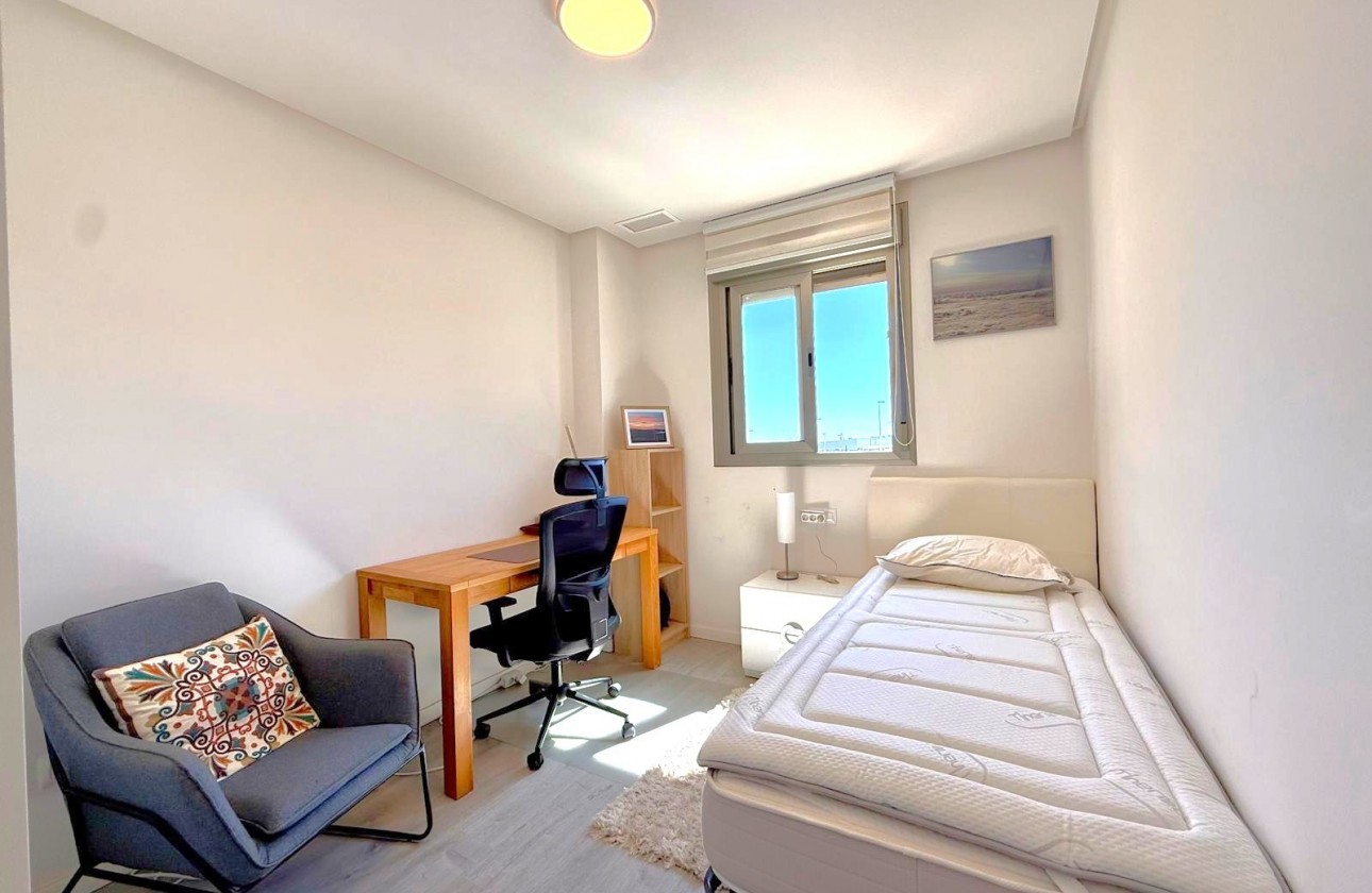 Reventa - Apartament - Orihuela Costa - Los Dolses