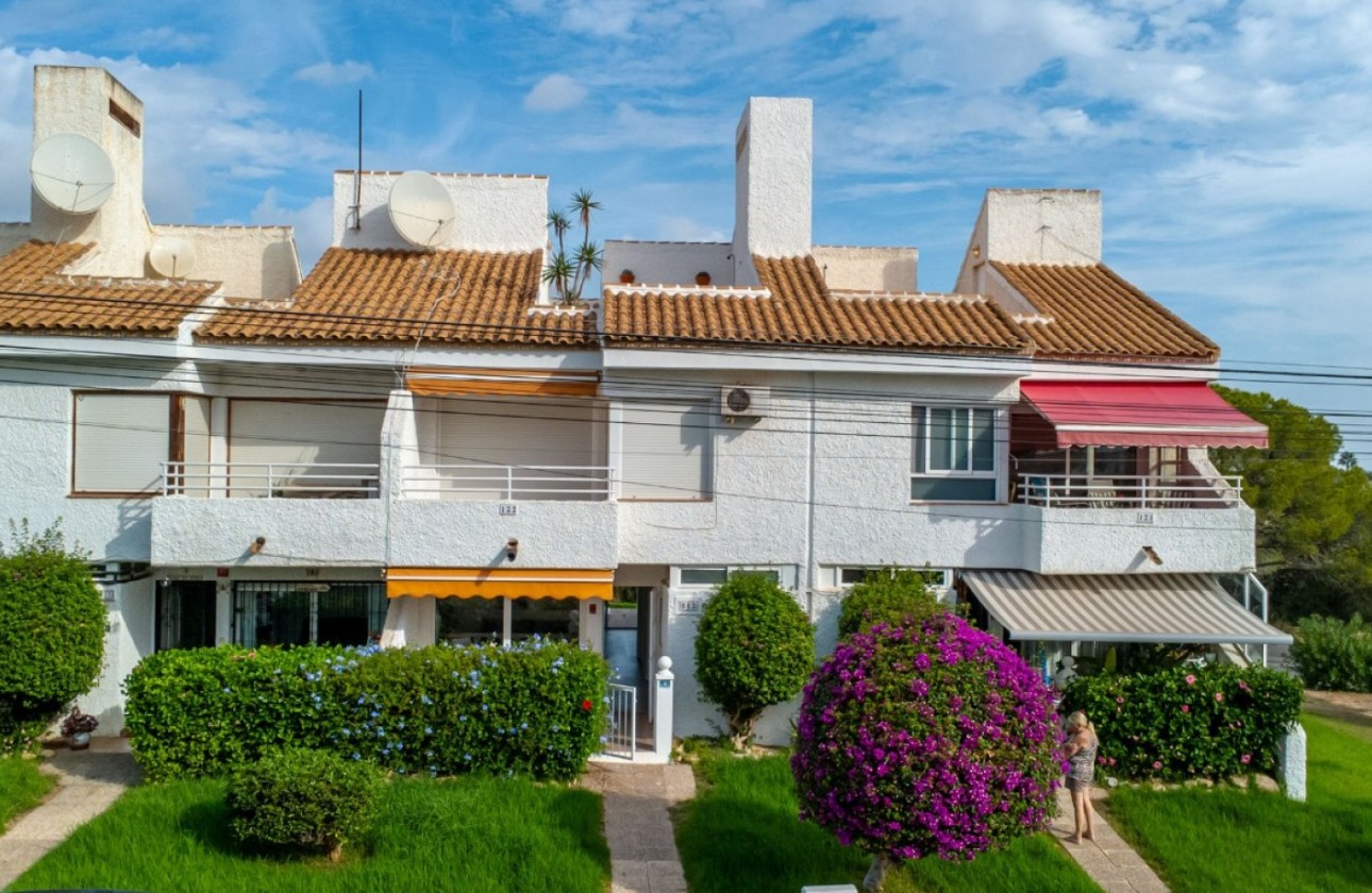 Resale - Apartment - Orihuela Costa - Villamartín
