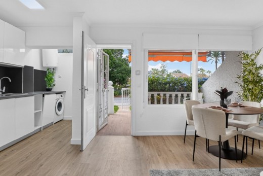Resale - Apartment - Orihuela Costa - Villamartín