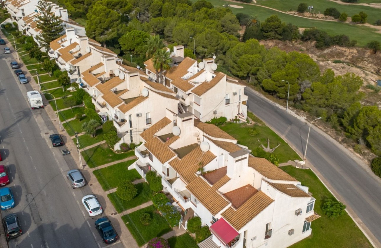 Resale - Apartment - Orihuela Costa - Villamartín