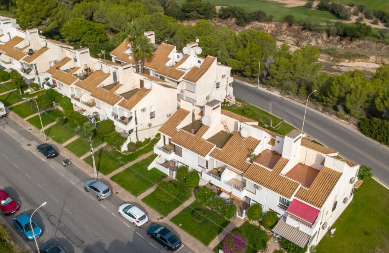 Resale - Apartment - Orihuela Costa - Villamartín