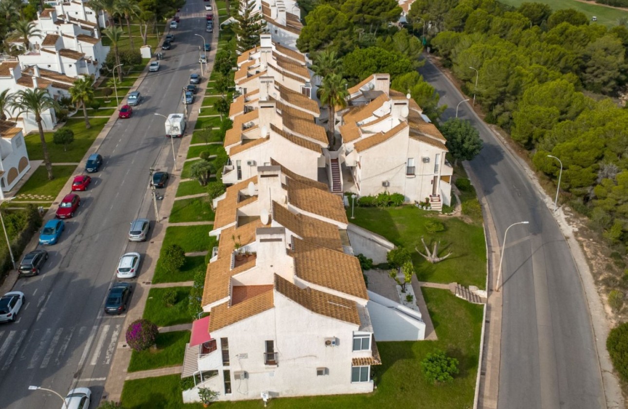 Resale - Apartment - Orihuela Costa - Villamartín