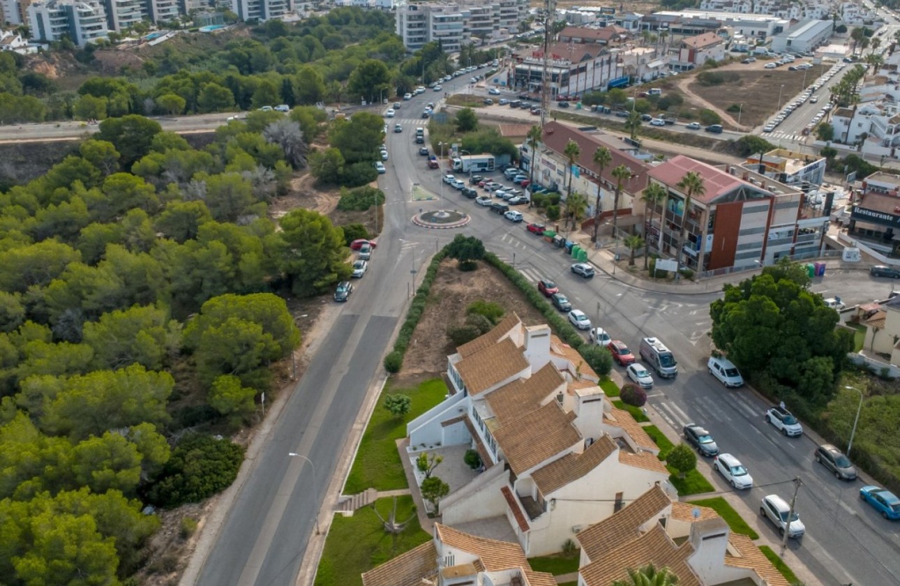 Resale - Apartment - Orihuela Costa - Villamartín