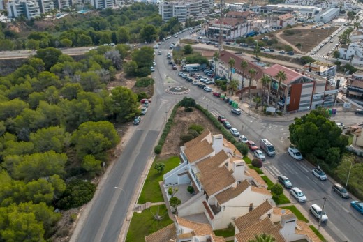 Resale - Apartment - Orihuela Costa - Villamartín