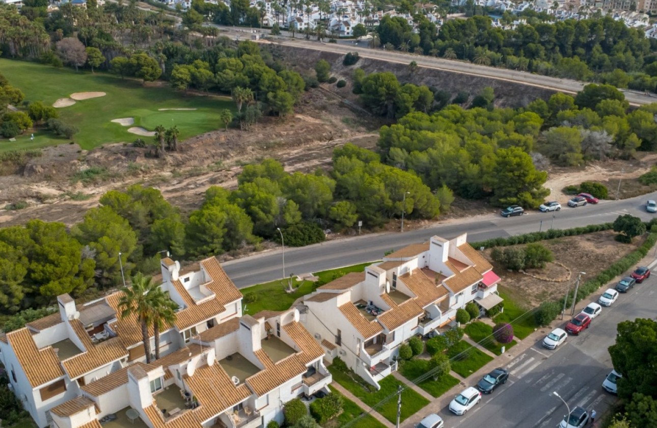 Resale - Apartment - Orihuela Costa - Villamartín