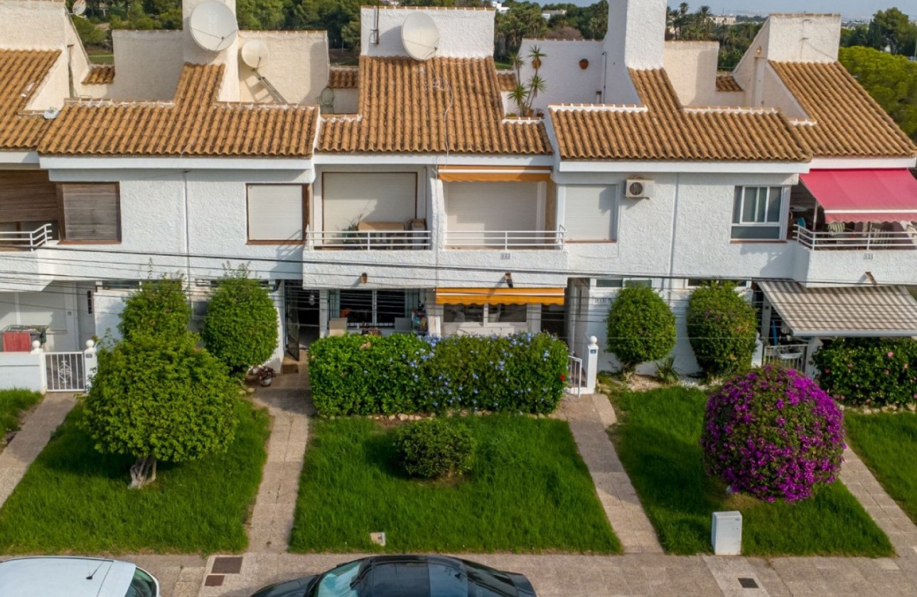Resale - Apartment - Orihuela Costa - Villamartín