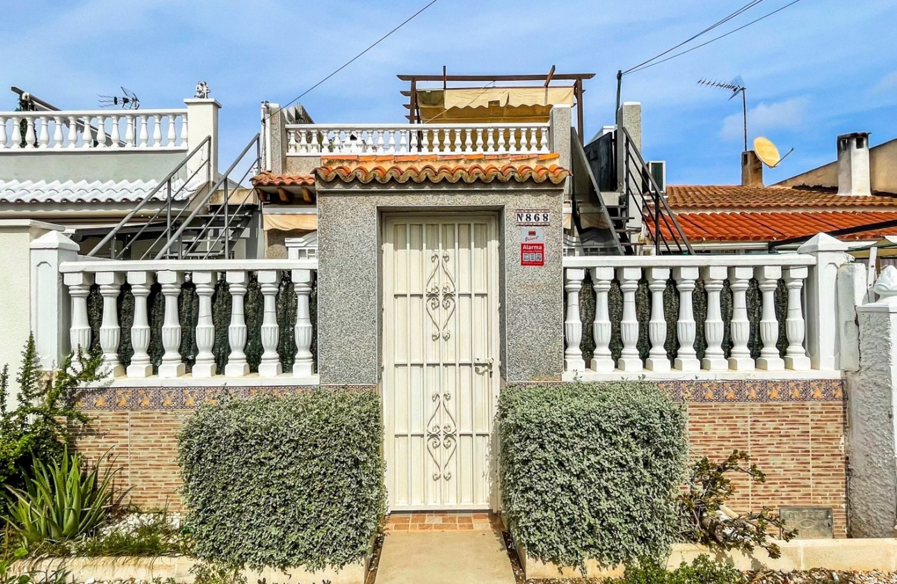 Resale - Bungalow - Torrevieja - La Siesta - El Salado -  Torreta