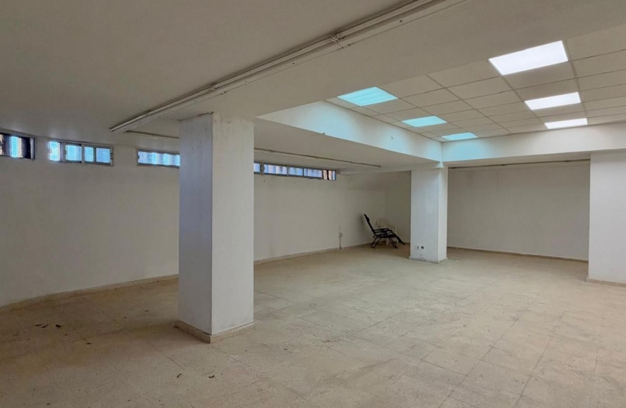 Resale - commercial - Torrevieja - Torrelamata - La Mata