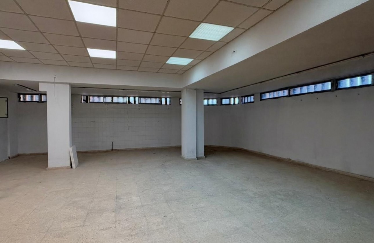 Resale - commercial - Torrevieja - Torrelamata - La Mata