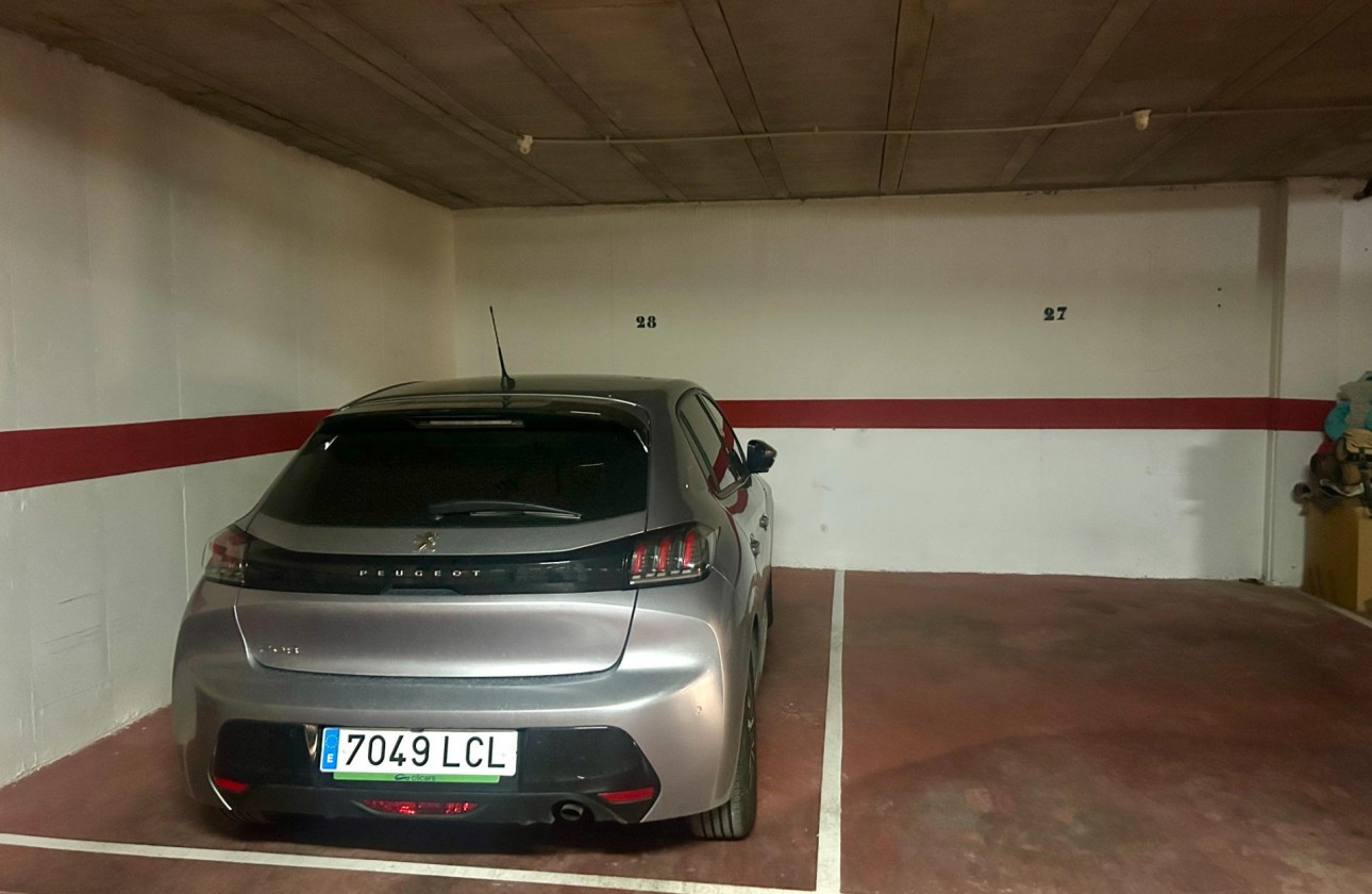 Reventa - Parking - Orihuela Costa - Campoamor
