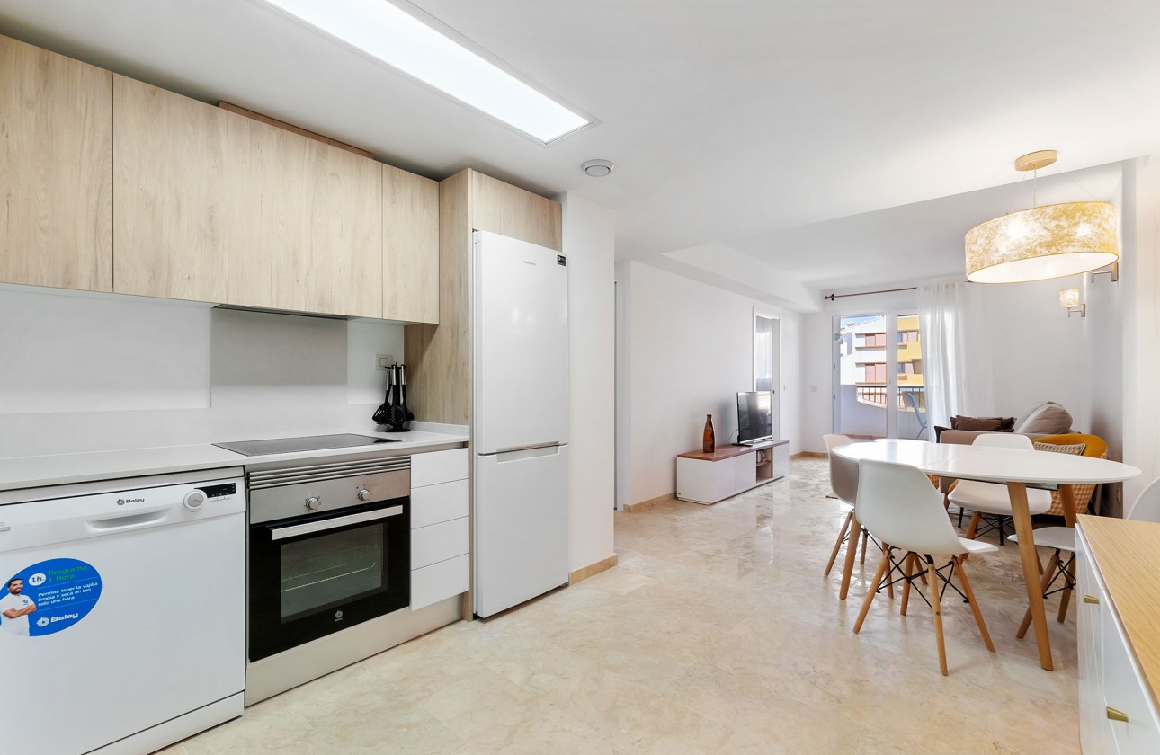 Resale - Apartment - Punta Prima - La Recoleta