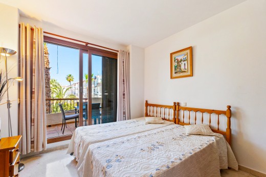 Resale - Apartment - Punta Prima - La Entrada