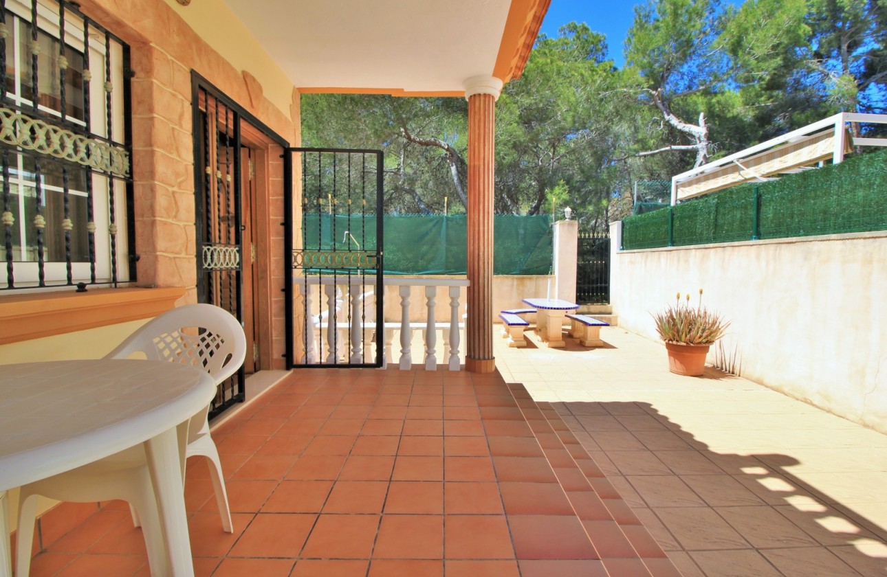 Resale - Villa - Villamartin - Los Dolses