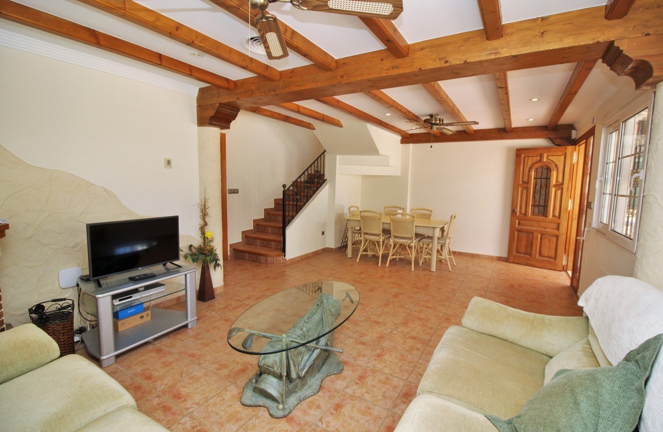 Resale - Villa - Villamartin - Los Dolses