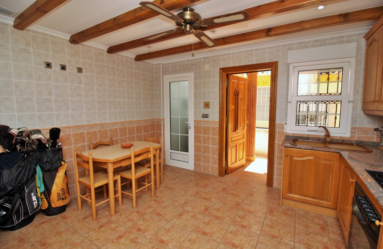 Resale - Villa - Villamartin - Los Dolses