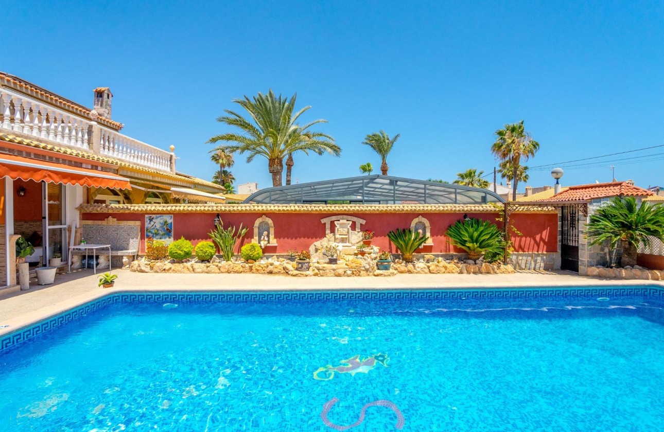 Resale - Villa - Orihuela Costa - Campoamor