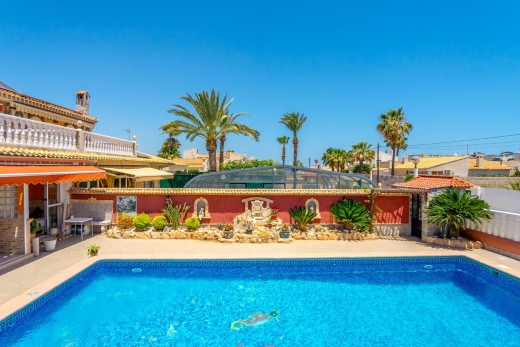 Resale - Villa - Orihuela Costa - Campoamor