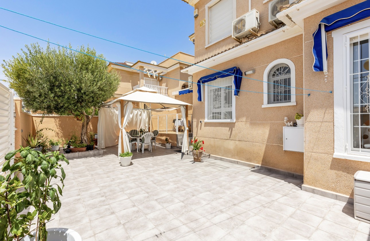 Resale - Apartment - Orihuela Costa - La Zenia