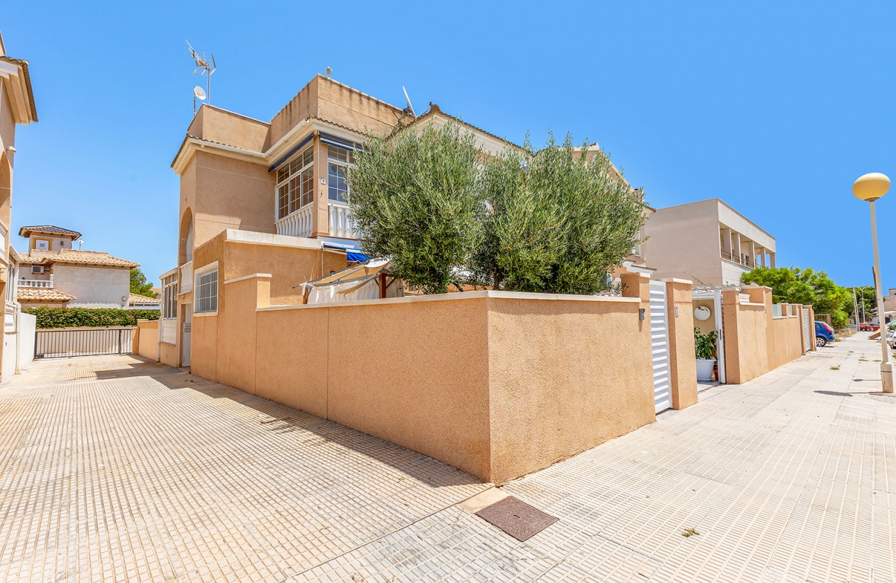 Resale - Apartment - Orihuela Costa - La Zenia