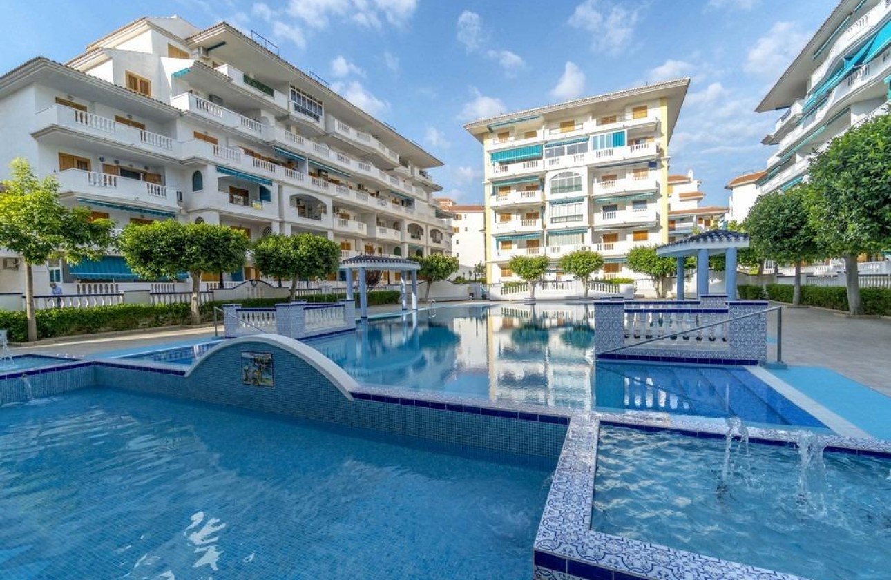 Resale - Apartment - Torrevieja - La Mata