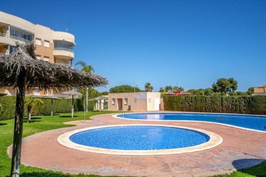 Resale - Apartment - Orihuela Costa - Campoamor