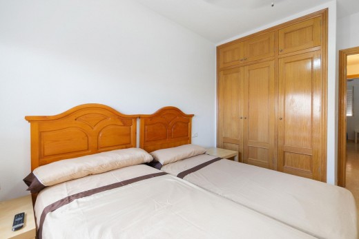 Resale - Apartment - Orihuela Costa - Campoamor