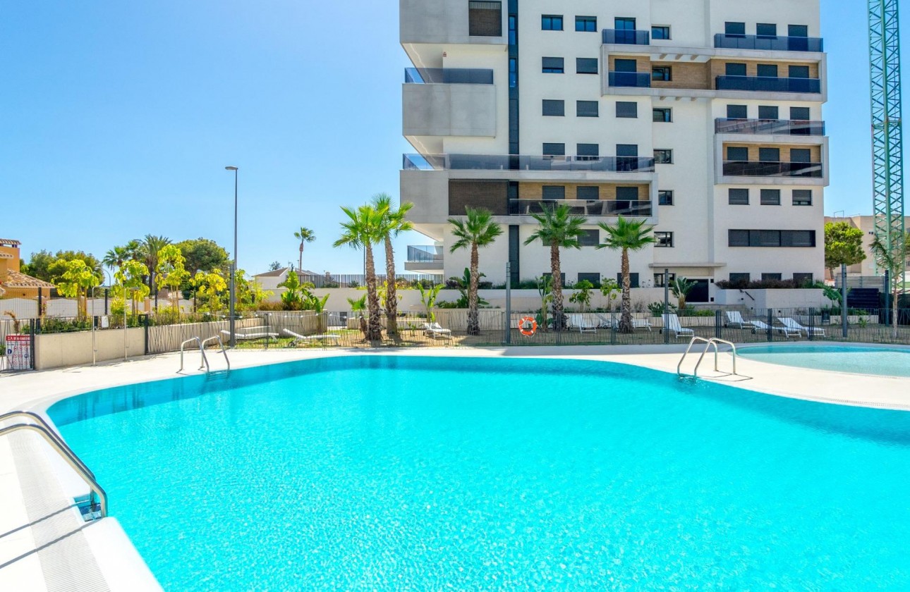 Resale - Apartment - Orihuela Costa - Altos de Campoamor