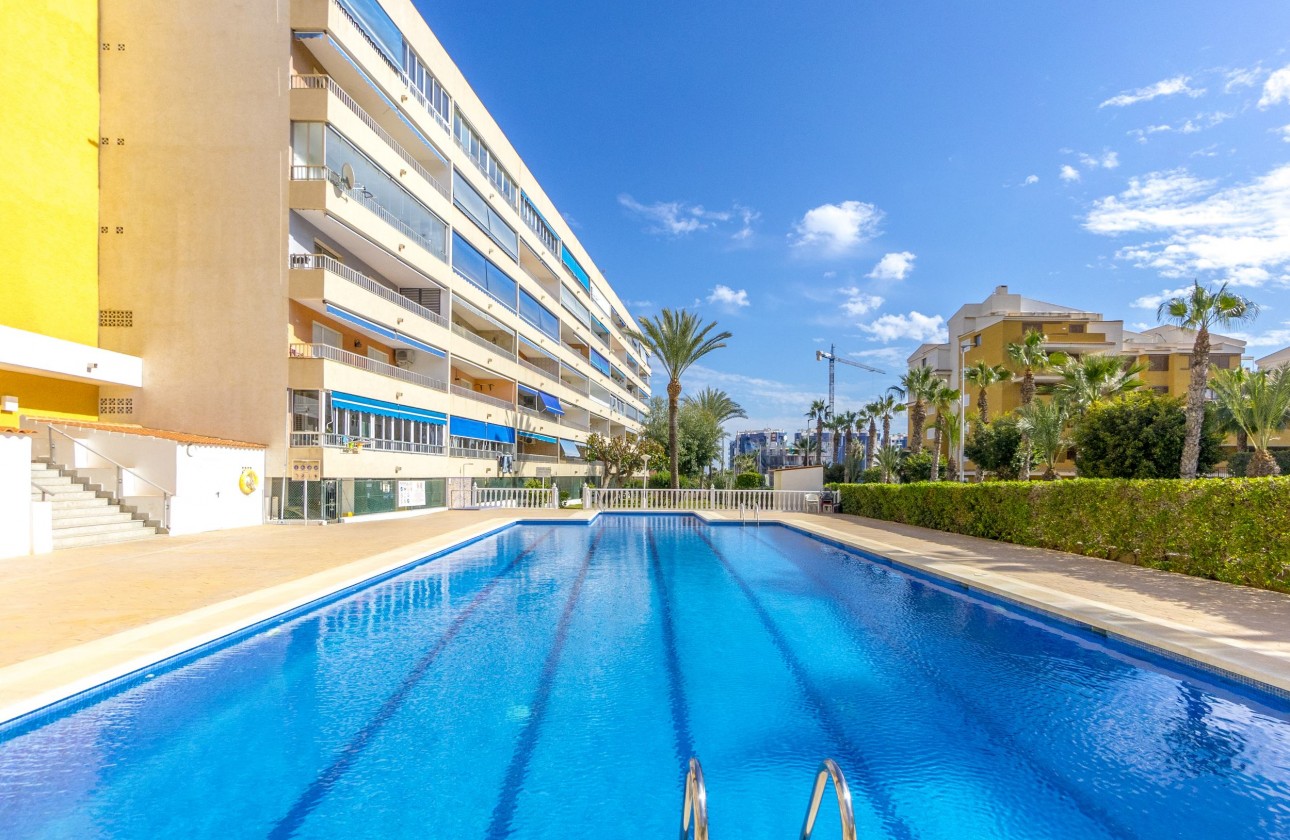 Resale - Apartment - Punta Prima - El Acequión